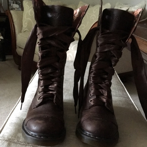 Dr. "AirWair" Martens Triumph 1914 lace-up boot - Picture 5 of 8